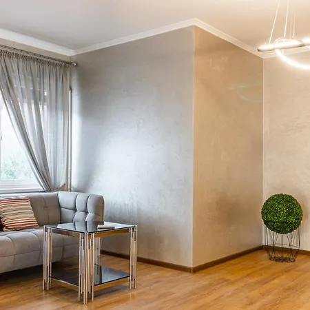 Nikol Guest house
