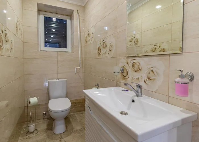 Nikol Guest house