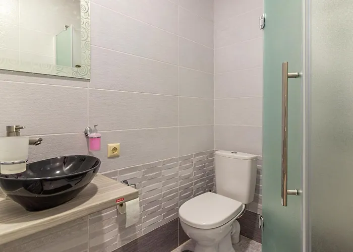 Nikol Guest house